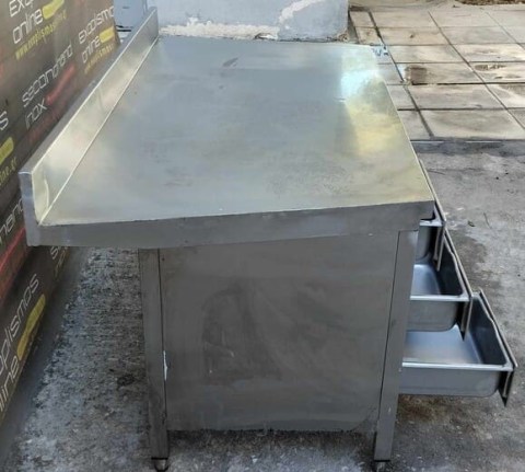 Τραπέζι Εργασίας Ανοξείδωτο Με Φάλτσο 131/147,5x74x74Cm - Μεταχειρισμένο